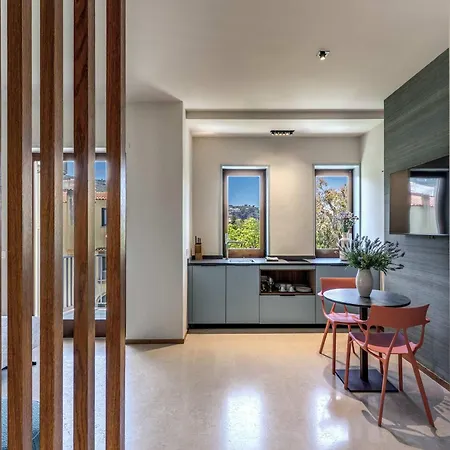 Appartement Wonder - Modern A Short Walk From Center With Services - Feeling Italy